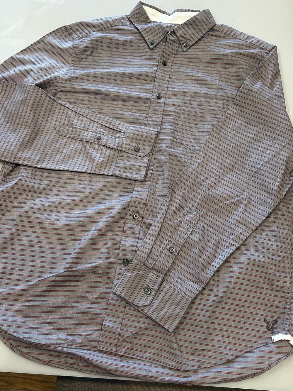 NWT American Eagle Men's Grey Red Striped Button Up Shirt, 100% Cotton Size XL